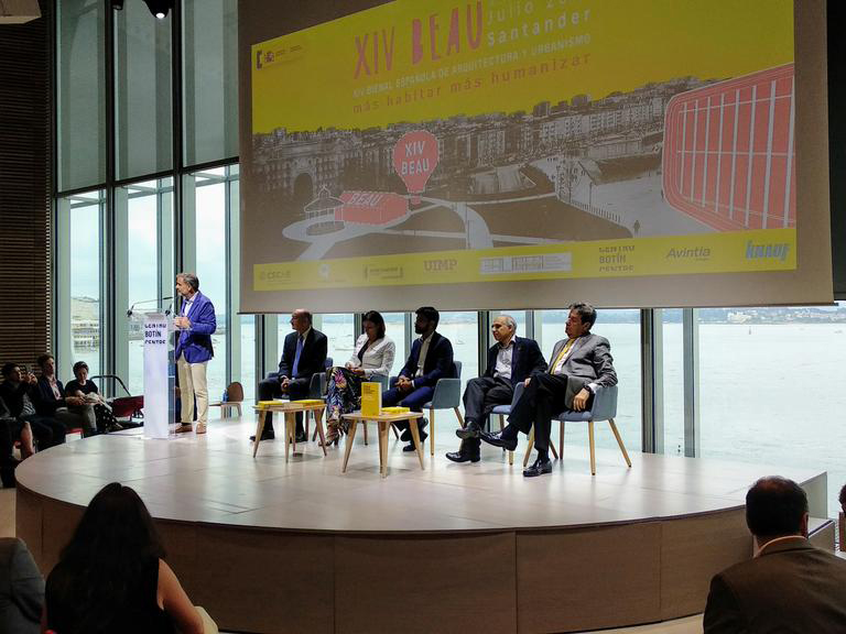 'La calle y la casa' gana el premio de la XIV Bienal Española de Arquitectura y Urbanismo en la categoría de Publicaciones y Libros